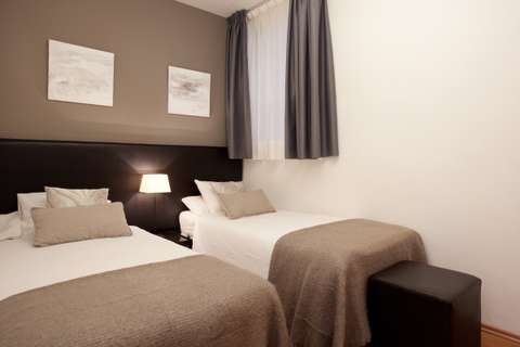 Apartments barcelona - bedroom of the apartment Sant Pau 3
