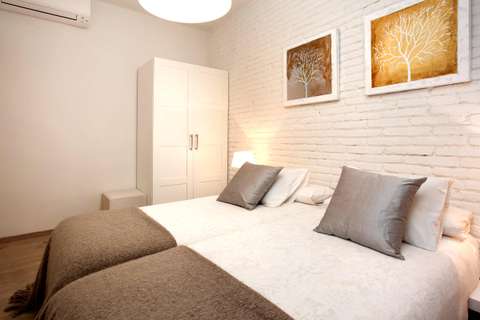 Terrace Corcega 2 barcelona apartment - twin bedroom